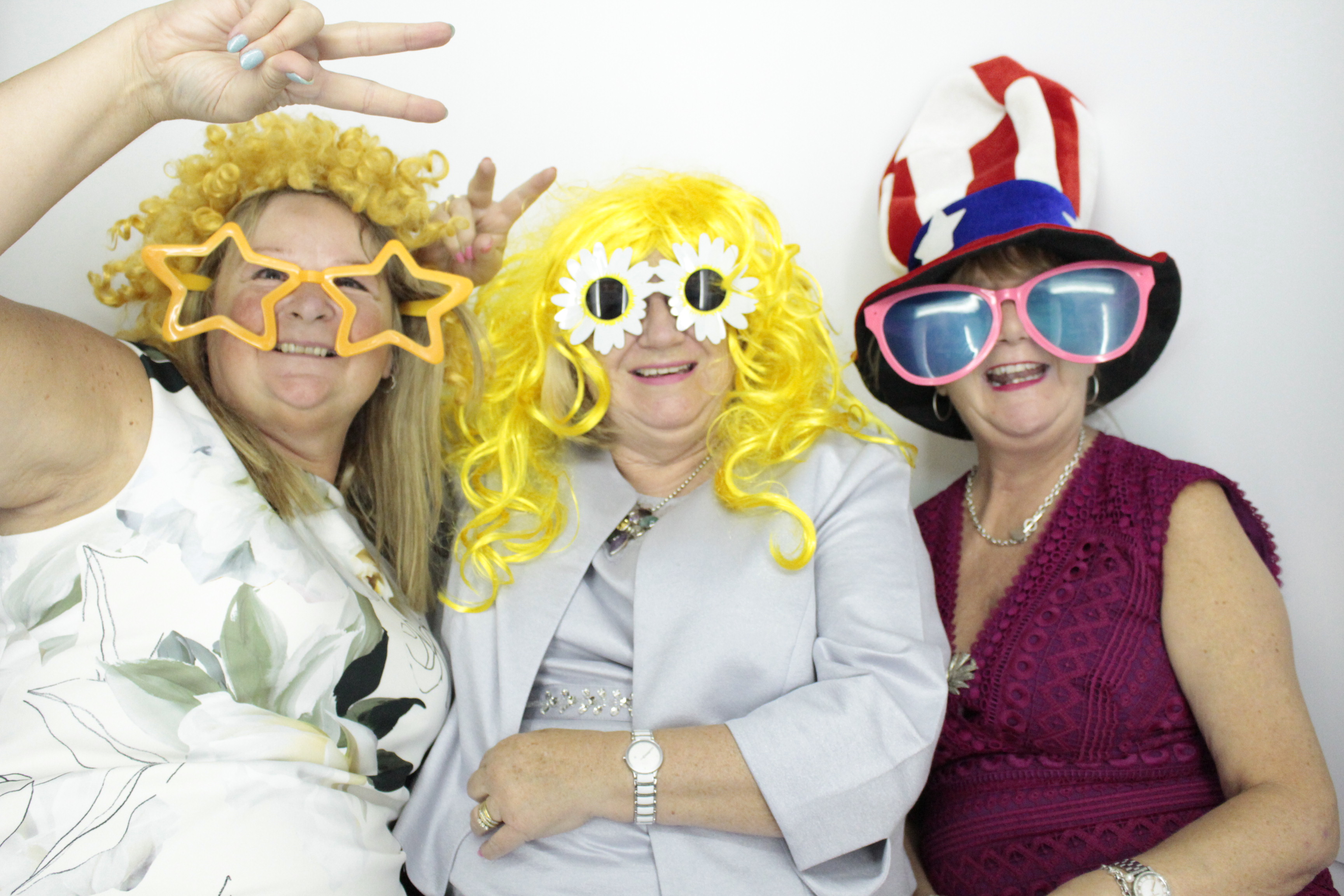 Louise & Dan's Big Day | View more photos from the event at gallery.myphotoboothexperience.co.uk/u/MyPhotoBoothExperienceLtd/Louise-Dans-Big-Day